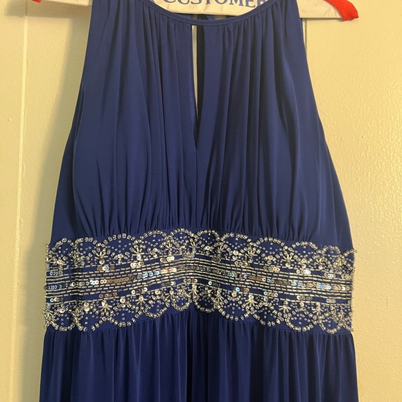 RM Richard’s gown royal blue color it is size 14P also has been hemmed. - Picture 5 of 7